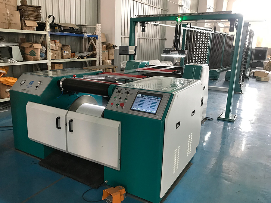 如何選擇適合自己的分條整經(jīng)機(jī)規(guī)格和型號(hào)？